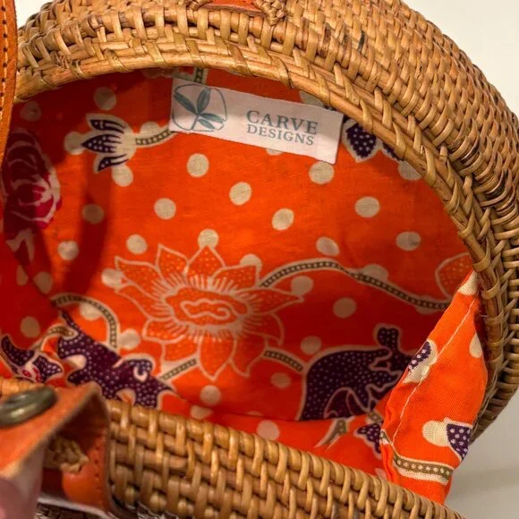 Carve Designs Bali Straw Crossbody Bag - Picture 3 of 4